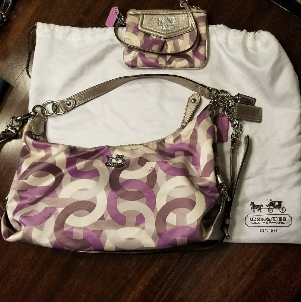 Coach purse and wristlet